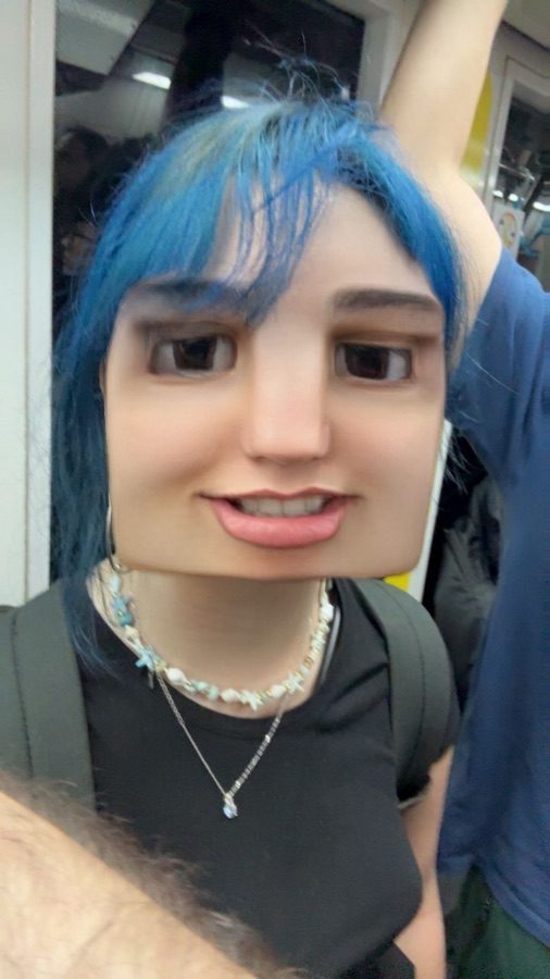 {{ $post['username'] ?? 'uye' }}
